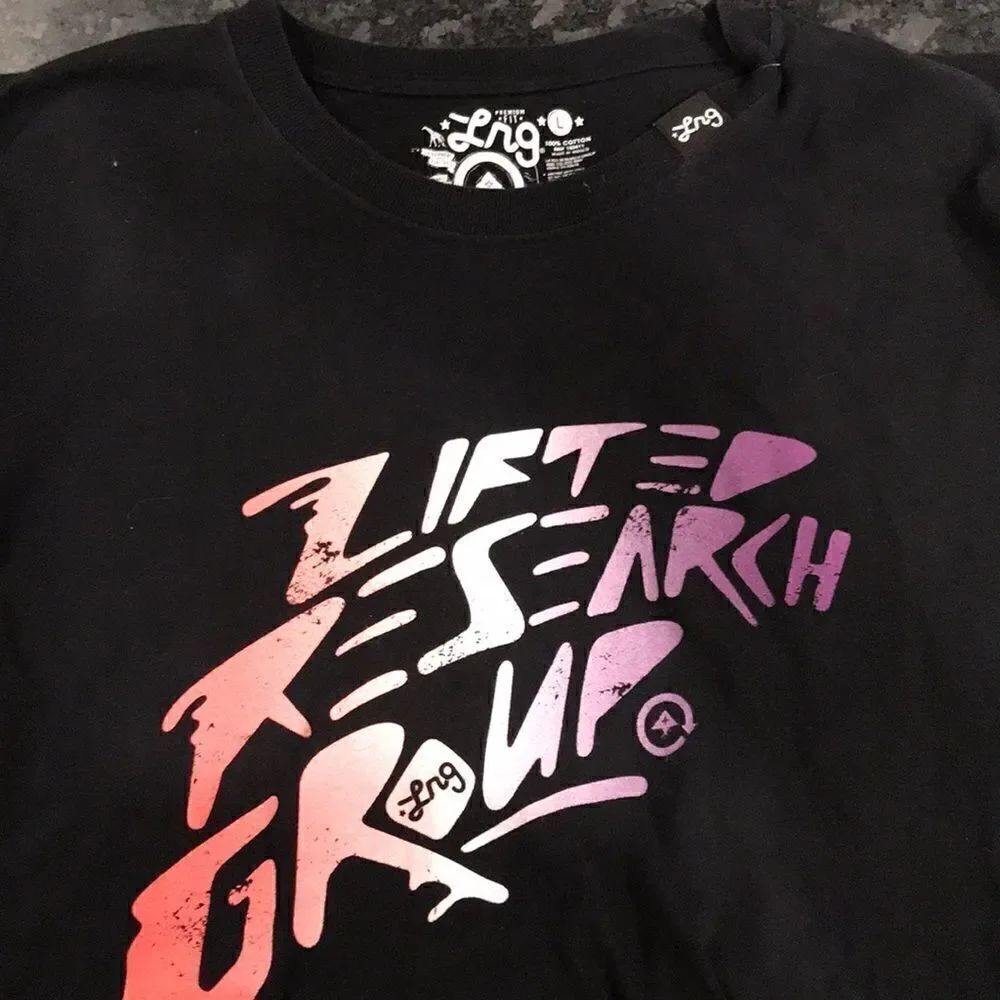 LRG Lifted Research Group Tee Shirt Large